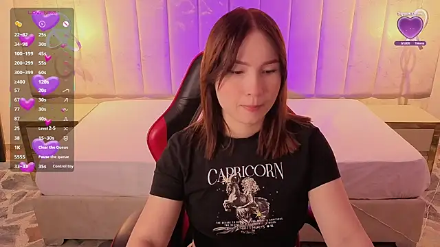 ElizabethBardi online show from 11-30-25, 01:23