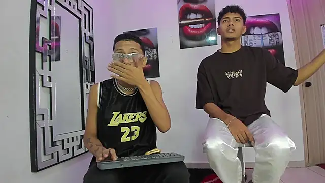 Snapshot of COUPLES_BOYS chatting on 12-02-25, 07:21 COUPLES BOYS online show from 12-02-25, 07:21