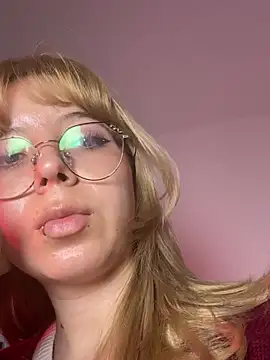 Snapshot of kattyhards chatting on 01-14-26, 10:13 kattyhards online show from 01-14-26, 10:13