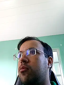 Snapshot of Silvakkfitk chatting on 02-20-26, 10:28 Silvakkfitk online show from 02-20-26, 10:28