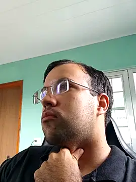 Snapshot of Silvakkfitk chatting on 02-19-26, 10:34 Silvakkfitk online show from 02-19-26, 10:34