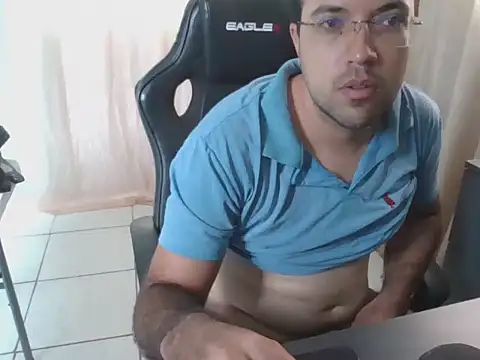 Snapshot of Silvakkfitk chatting on 04-29-26, 12:20 Silvakkfitk online show from 04-29-26, 12:20