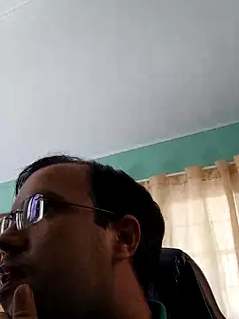 Snapshot of Silvakkfitk chatting on 03-25-26, 11:31 Silvakkfitk online show from 03-25-26, 11:31