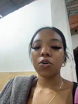 caro ebony online show from 04-30-26, 02:29