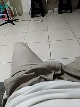 cristian112090 online show from 09-27-25, 03:34