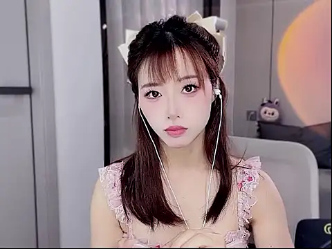 Kikikiki5678 online show from 12-18-25, 11:58