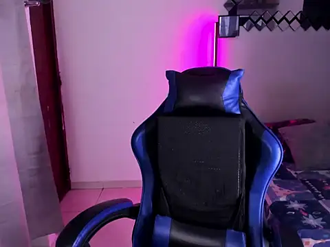 Super boys1 online show from 12-18-25, 12:05