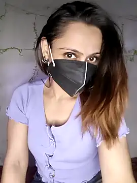 HONEY BEBS online show from 02-08-26, 05:54