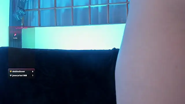 Snapshot of Annavyx chatting on 11-29-25, 09:37 Annavyx online show from 11-29-25, 09:37