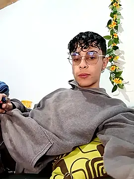 2 milo verus 4 online show from 01-10-26, 10:49