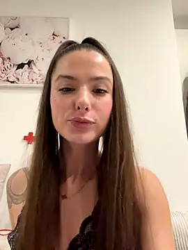 Sugarbellax online show from 12-16-25, 09:41