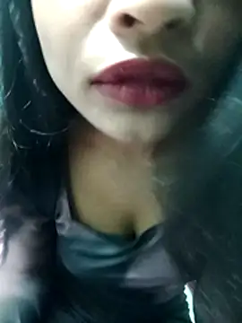 Snapshot of Zoyaa-Zubair chatting on 02-19-26, 06:16 Zoyaa-Zubair online show from 02-19-26, 06:16