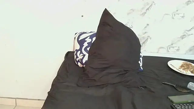 Snapshot of SexyZuluBarbie chatting on 04-29-26, 11:03 SexyZuluBarbie online show from 04-29-26, 11:03