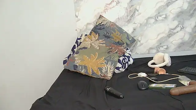 SexyZuluBarbie online show from 06-17-26, 10:47