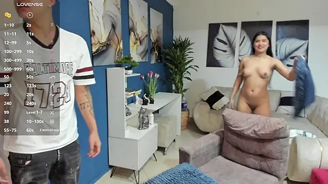 secret-roomies online show from 06-12-26, 11:41