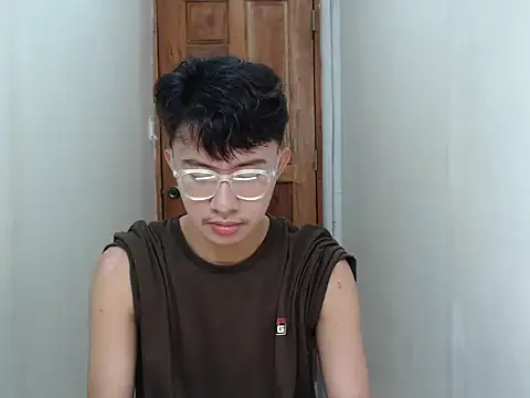 asiantwink0000 online show from 12-21-25, 04:03