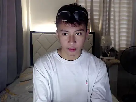 asiantwink0000 online show from 02-11-26, 02:00