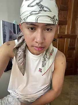 asiantwink0000 online show from 02-03-26, 11:10