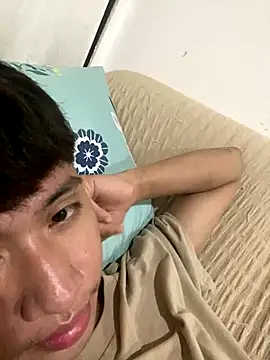 asiantwink0000 online show from 12-17-25, 07:19