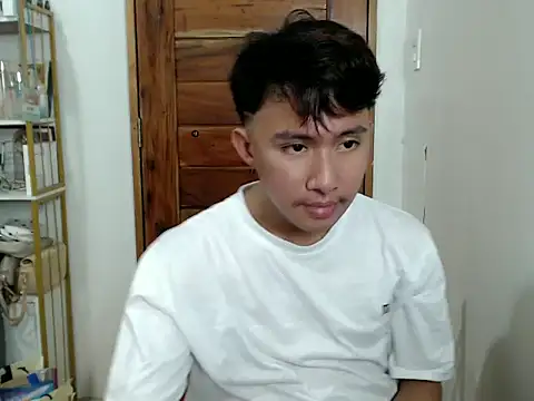 asiantwink0000 online show from 12-14-25, 08:20