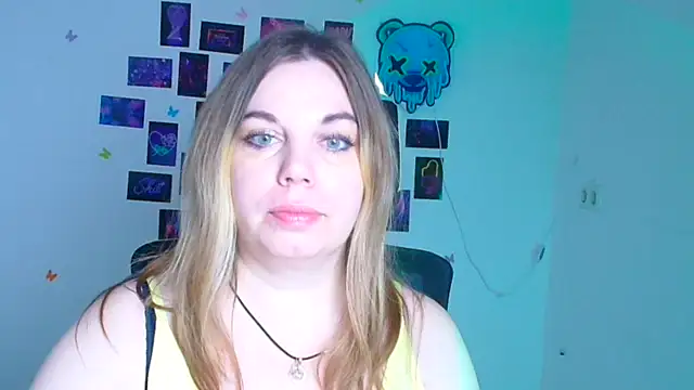 Snapshot of Amanda_Swannn chatting on 12-05-25, 06:45 Amanda Swannn online show from 12-05-25, 06:45