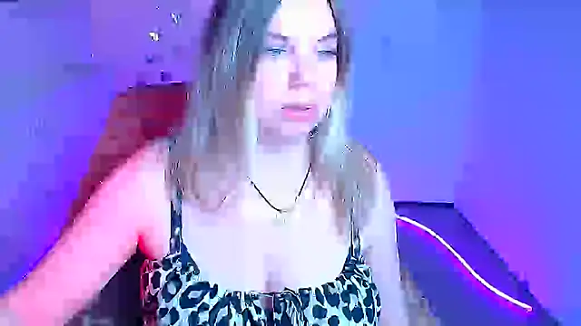 Amanda Swannn online show from 03-27-26, 12:39