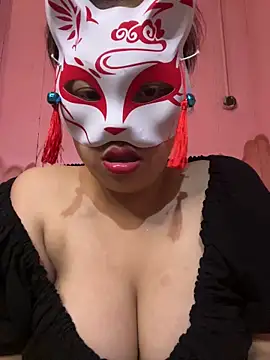 Julia Sari00 online show from 12-05-25, 07:01