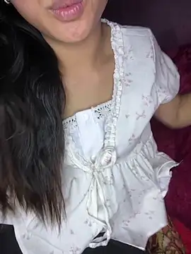 Mayli2x online show from 12-16-25, 04:11