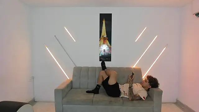 Snapshot of brutal_revolution chatting on 02-09-26, 01:20 brutal revolution online show from 02-09-26, 01:20