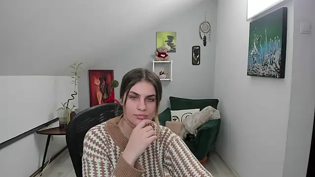 Snapshot of SarahOwenn chatting on 11-27-25, 02:50 SarahOwenn online show from 11-27-25, 02:50