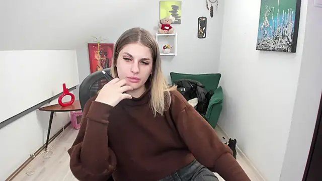 Snapshot of SarahOwenn chatting on 01-13-26, 01:04 SarahOwenn online show from 01-13-26, 01:04