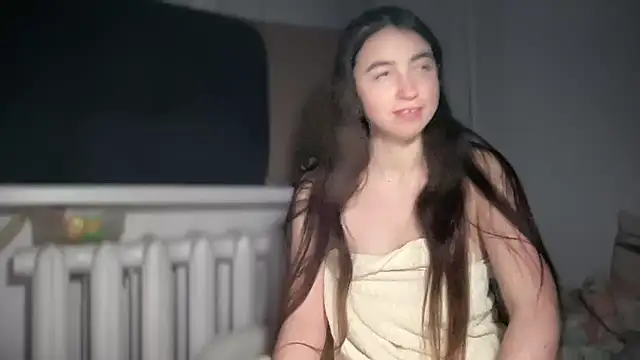 Snapshot of Aphr0ditee chatting on 02-08-26, 03:21 Aphr0ditee online show from 02-08-26, 03:21