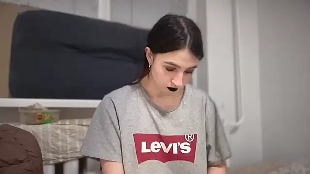 Aphr0ditee online show from 03-06-26, 06:03