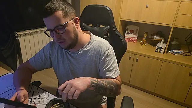 kevinnlovelly online show from 02-03-26, 09:09