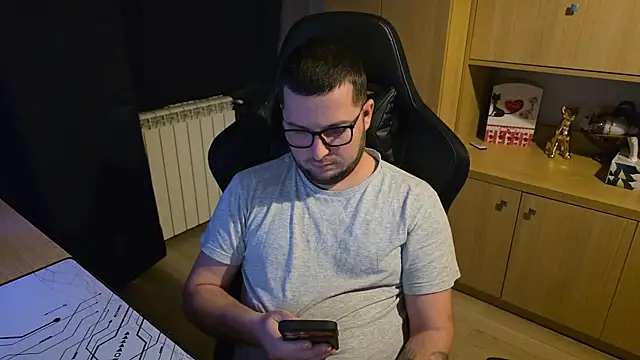 kevinnlovelly online show from 02-05-26, 02:18