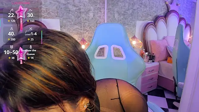 MoliBunny online show from 04-10-26, 03:24