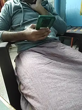 Snapshot of smgrtamil chatting on 01-12-26, 06:42 smgrtamil online show from 01-12-26, 06:42