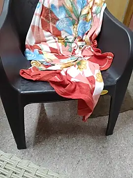 Snapshot of smgrtamil chatting on 12-14-25, 02:51 smgrtamil online show from 12-14-25, 02:51