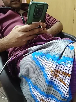 Snapshot of smgrtamil chatting on 12-20-25, 08:12 smgrtamil online show from 12-20-25, 08:12