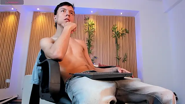 Bastthianxxx online show from 01-09-26, 07:54