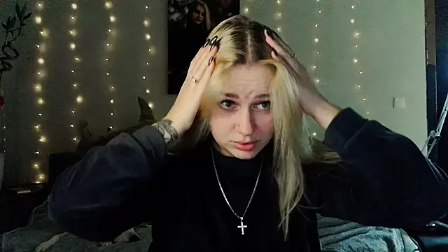 Snapshot of Whitehex666 chatting on 12-02-25, 03:36 Whitehex666 online show from 12-02-25, 03:36