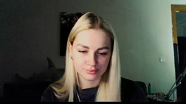 Snapshot of Whitehex666 chatting on 12-03-25, 04:39 Whitehex666 online show from 12-03-25, 04:39