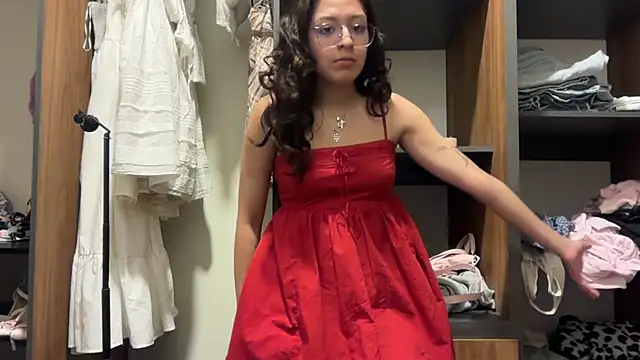 Alicatcua  online show from 05-27-26, 03:25