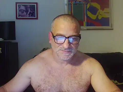 Snapshot of Mauro7788 chatting on 06-12-26, 01:20 Mauro7788 online show from 06-12-26, 01:20