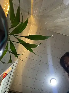 Mia fiire online show from 03-24-26, 07:14