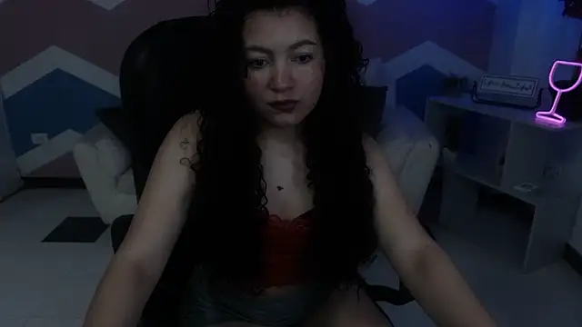 zahira1 online show from 11-30-25, 05:36