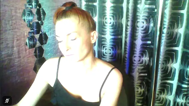 Soniakiss online show from 12-18-25, 09:25