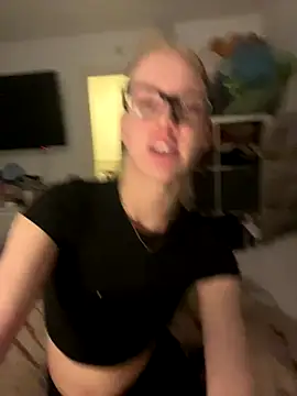 RosieLovexoxx online show from 12-15-25, 09:09