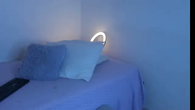 violetaebony online show from 12-15-25, 10:54