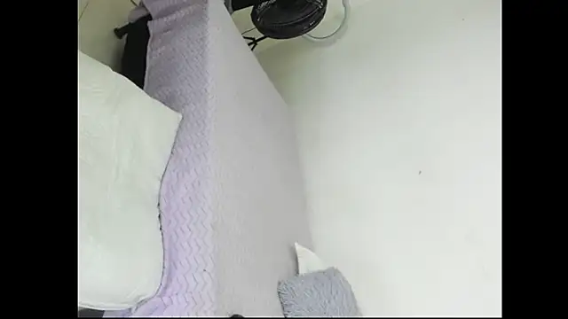 violetaebony online show from 02-25-26, 02:01